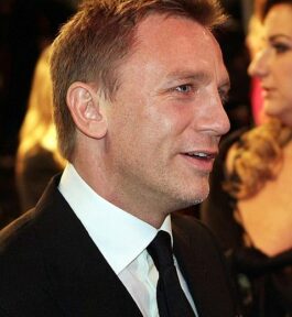 Daniel Craig