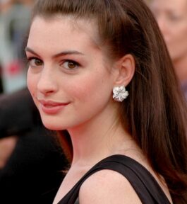 Anne Hathaway